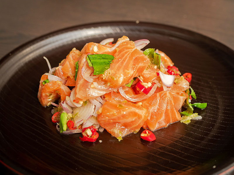 ยำเเซลมอน 179 บาท